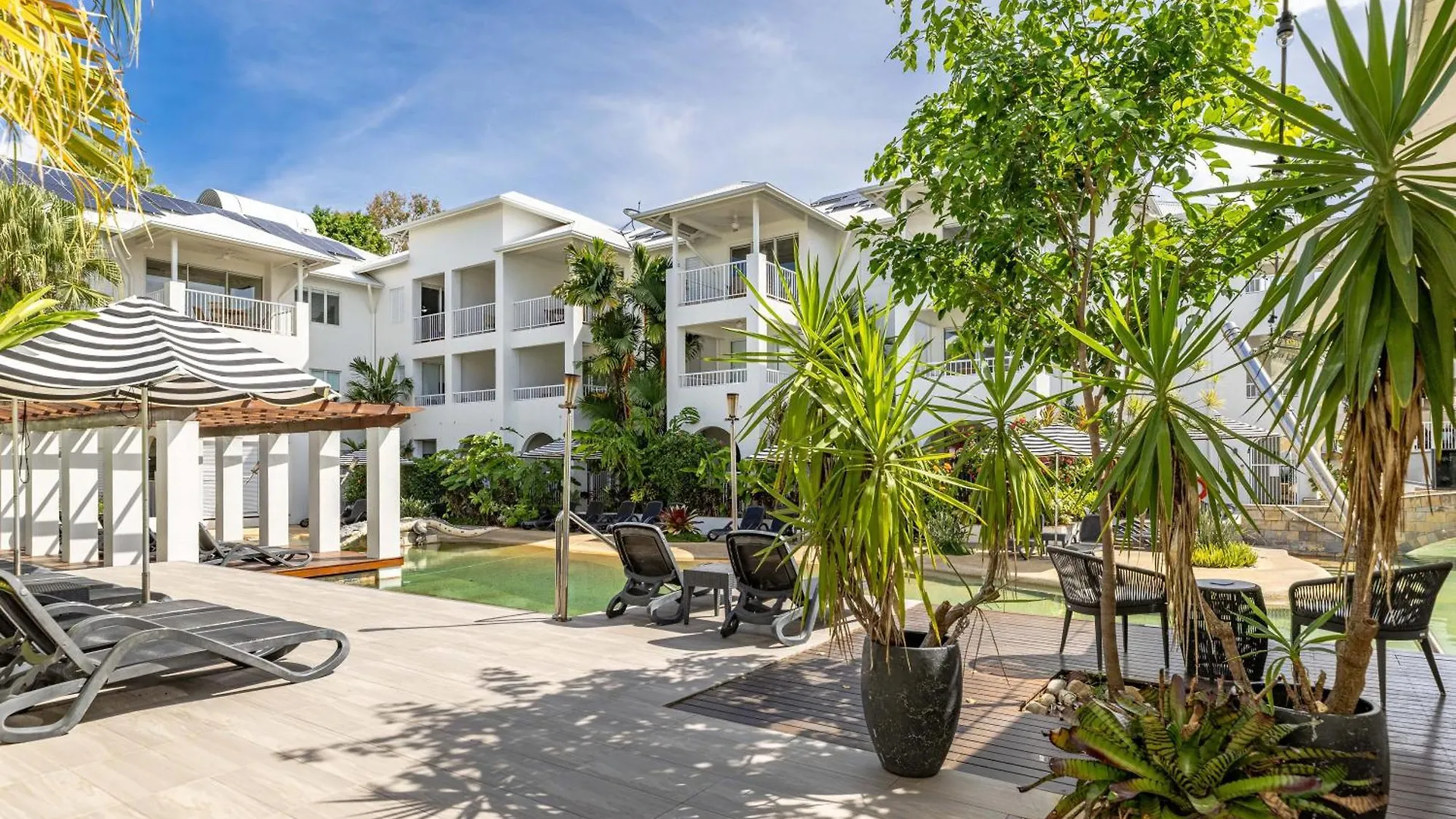 Poolview Dual-Key Studio & Br 66 At Portsea Port Douglas 0*,  Australia